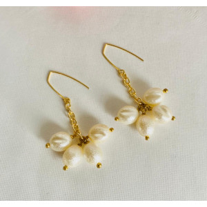 Minimalistic elegant earrings - ColleGium Craft